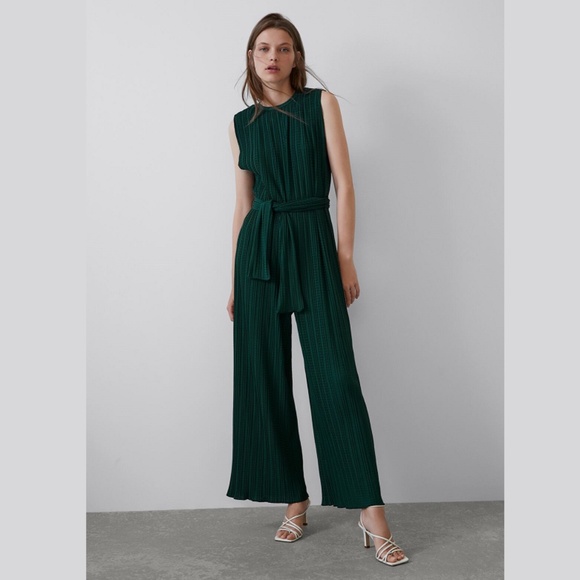 Zara Pants - ZARA Green Long Sleeveless Jumpsuit